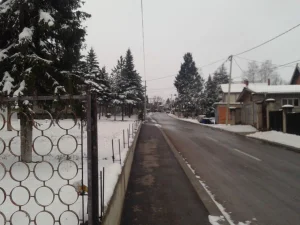 Plac 14 ari i kuća 126 kv, 2 km od centra , Smederevo, Leštar, 4.0 četvorosobna, 126 m²