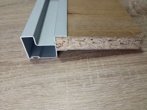 Rukohvat za klizne plakare Tim za 18mm 2.7m-okov za namestaj