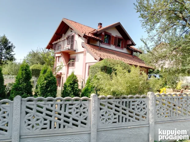 Avala, 4.0 četvorosobna, 143 m²