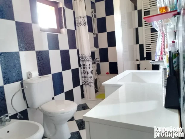 Avala, 4.0 četvorosobna, 143 m²