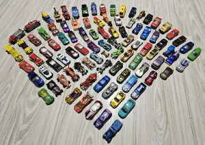 Autici metalni-kolekcija 100 komada