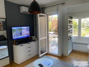 Vladimira Rolovića, Filmski grad, 0.5 garsonjera, 25 m²