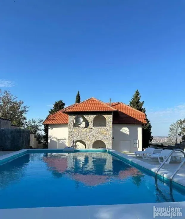 Beočin, Rakovac, 3.0 trosobna, 100 m²