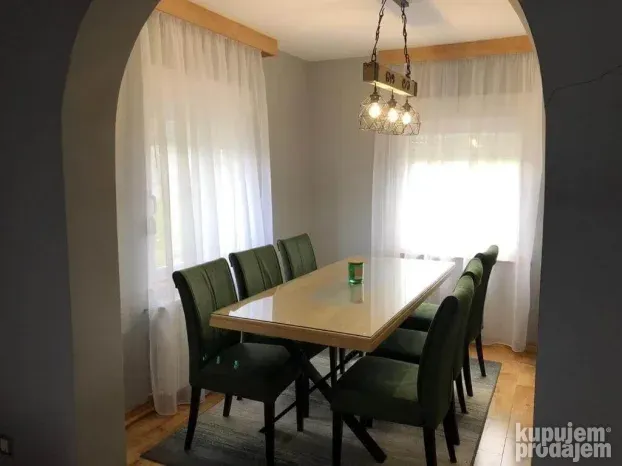 Beočin, Rakovac, 3.0 trosobna, 100 m²