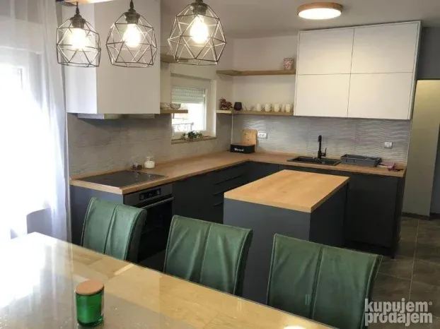 Beočin, Rakovac, 3.0 trosobna, 100 m²