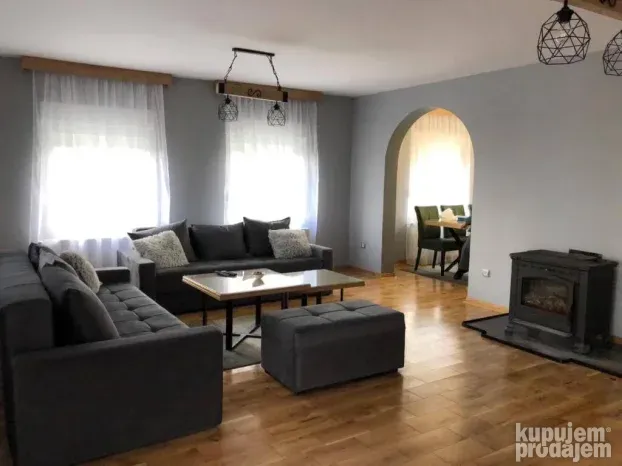 Beočin, Rakovac, 3.0 trosobna, 100 m²