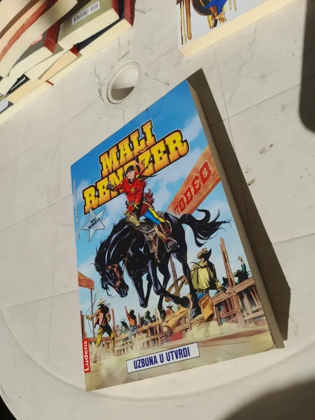 Lot 10 Mali Rendžer(Kit Teler) 1,14,21,25,33,38,39,43,44,45