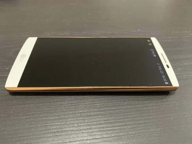 LG V10 dual SIM