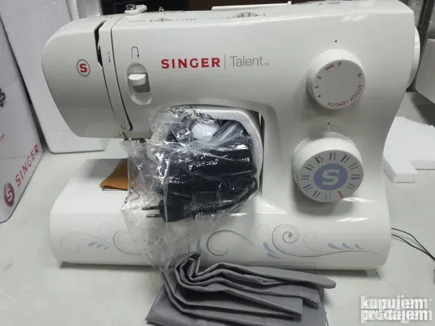 Masina za Sivenje - SINGER  Talent 3323