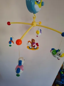 Muzicka vrteska za krevetac