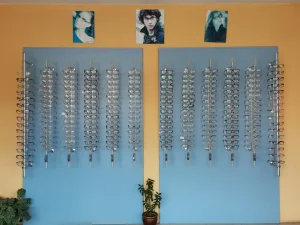 Zidni nosači za naočare