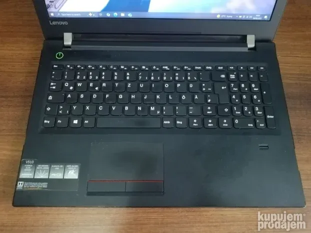 Lenovo 15,6"FHD i3-6006u Radeon530 8GB DDR4 SSD+HDD 1h+ bat.