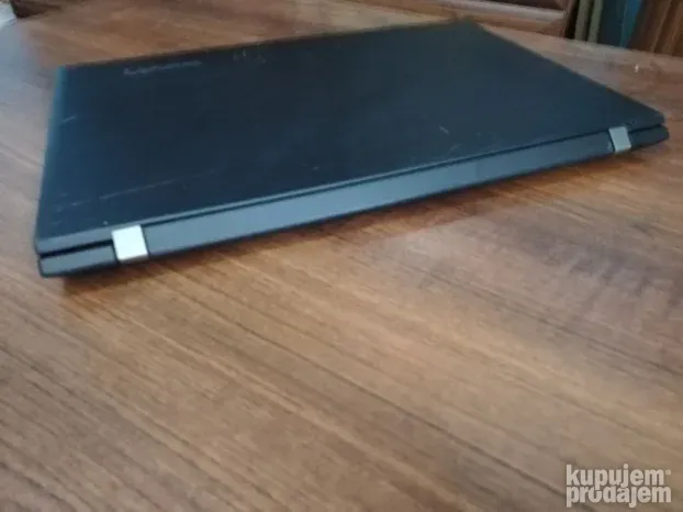 Lenovo 15,6"FHD i3-6006u Radeon530 8GB DDR4 SSD+HDD 1h+ bat.