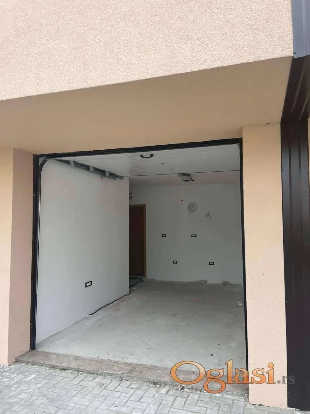 Magacin,najlon pijaca,Novi Sad