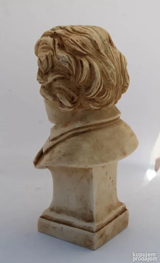 BETOVEN Vintage Figuralna statua od italijanskog alabastera