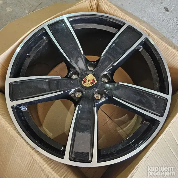 nove alu felne 22 " original porsche cayenne