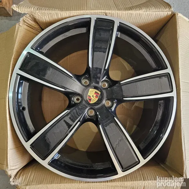 nove alu felne 22 " original porsche cayenne