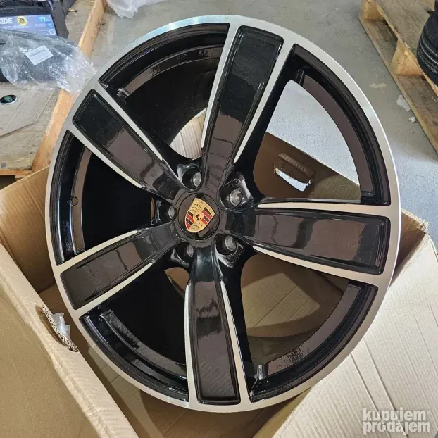 nove alu felne 22 " original porsche cayenne