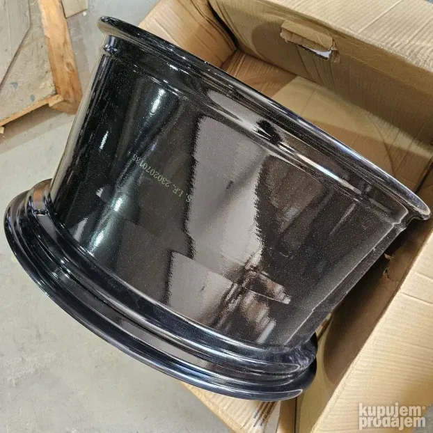 nove alu felne 22 " original porsche cayenne