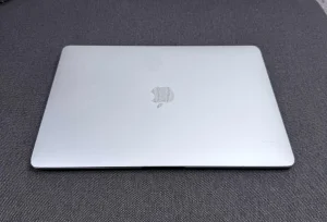 Macbook Air 13 inch M1 8/256