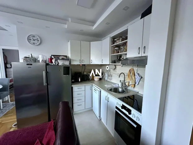 Miljana Miljanića, Vojvode Vlahovića, 2.0 dvosoban, 40 m²