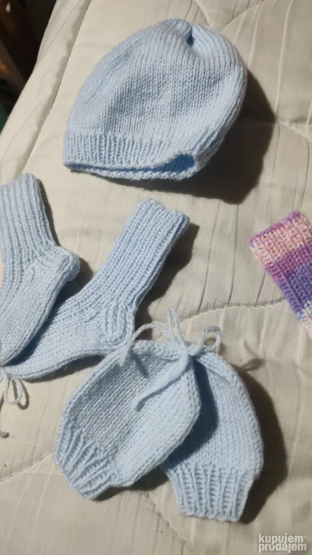 Tri zimska kompleta za bebe