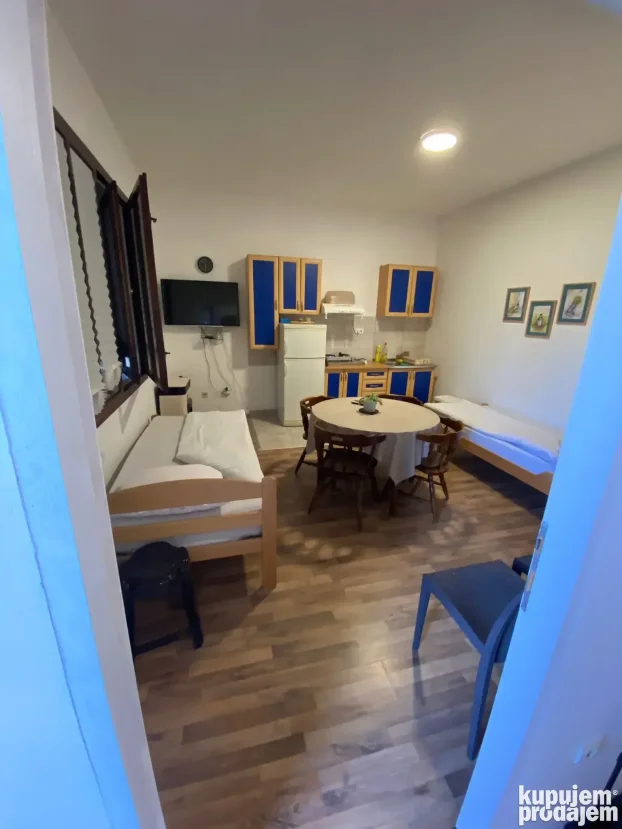 Smeštaj za radnike Indjija / Inđija