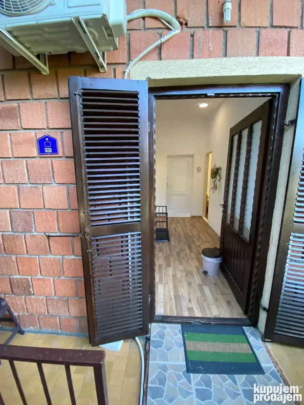 Smeštaj za radnike Indjija / Inđija