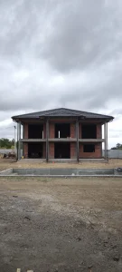 Izgradnja kuća,sve vrste gradjevinskih radova.