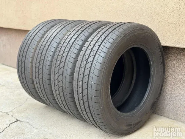 Četiri gume teretne Bridgestone 215/65/16C 215/65/16 C