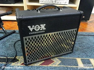 V O X England 8" prazan kabinet - mint