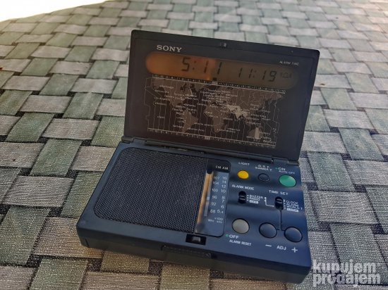 【SONY】 WORLD TIME CLOCK RADIO ICF-C1000 Vintage Sony ICF-C1000 Fm/Am World Time Clock Radio. With