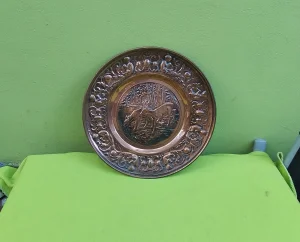 Bakarni tanjir zidni - Jeleni - reljef