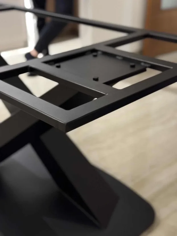 Metalni nogari za trpezarijski sto