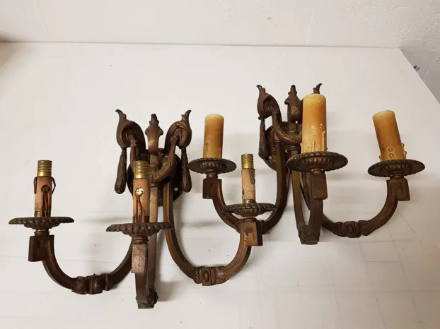Zidne Lampe u paru-AMPIR