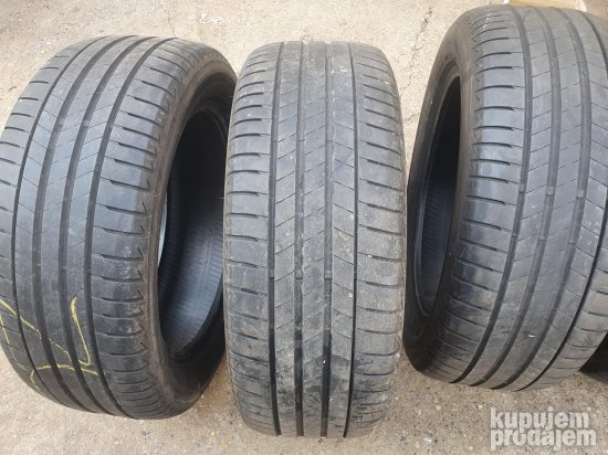 Cetiri odlicne letnje gume 18 ke  BRIDGESTONE 225-55/18 sa s