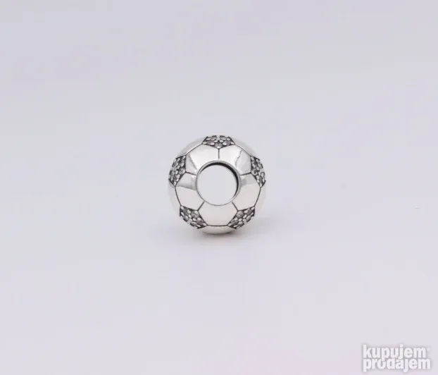 PANDORA privezak Svetlucava Lopta srebro ale s925 798795