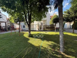 Generala Mihajla Nedeljkovića, Stara Bežanija, 5+ petosobna, 153 m²