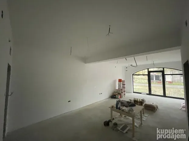 Gustava Krkleca, Vrbas, Centar, 234 m²