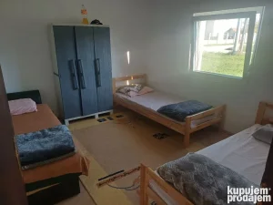 Bore jovanovića 12, Bečmen, 2.0 dvosobna, 45 m²