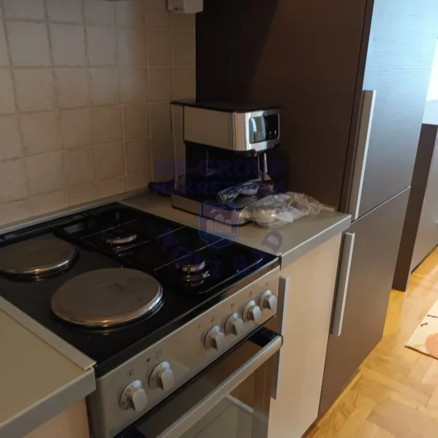 Grbavica, 3.0 trosoban, 84 m²