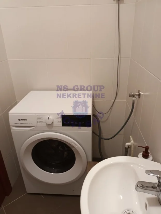 Grbavica, 3.0 trosoban, 84 m²