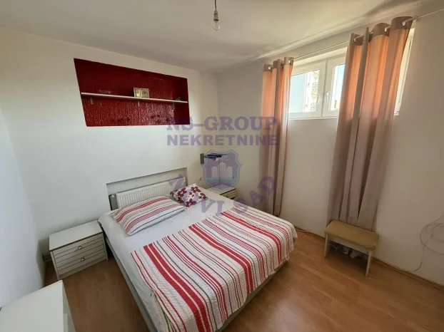 Bačka Palanka, Centar, 5+ petosobna, 148 m²