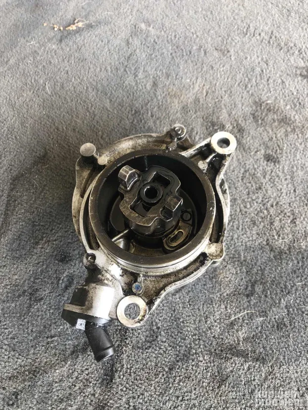 bmw-e60-e61-530d-vakum-pumpa-kupujemprodajem