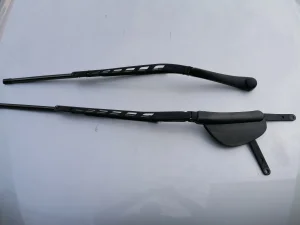 Brisaci levi/desni makaze BMW 5 E60 E61