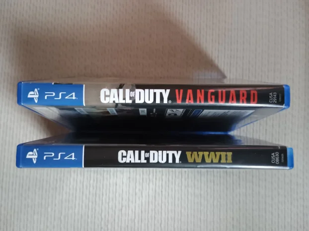 PS4/PS5 - Call of Duty - WWII & Vanguard