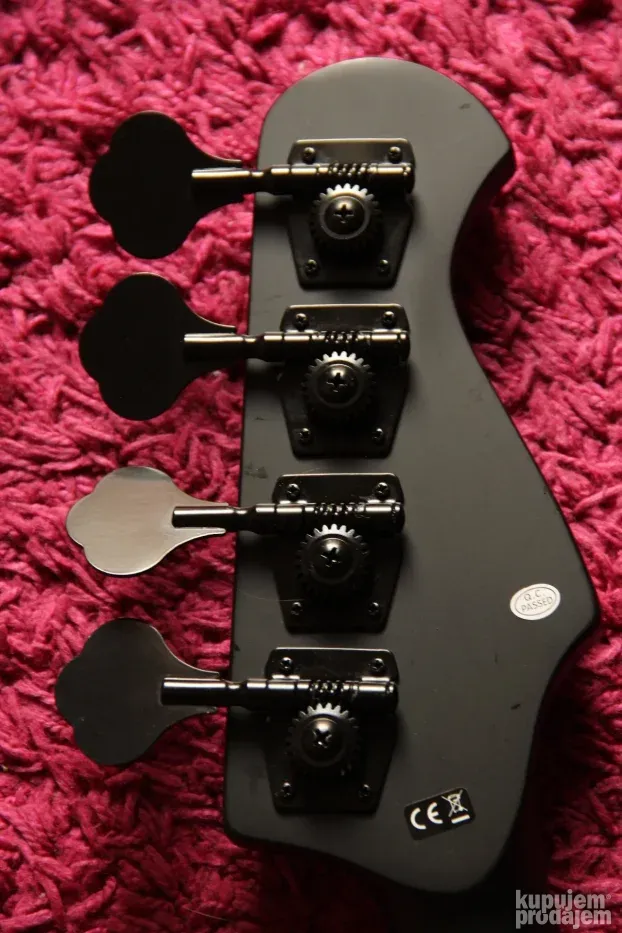 Harley Benton MB 4 lefthand