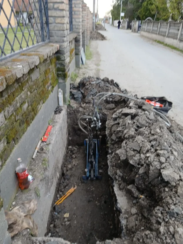 Rucno kopanje kanala, podbusivanja