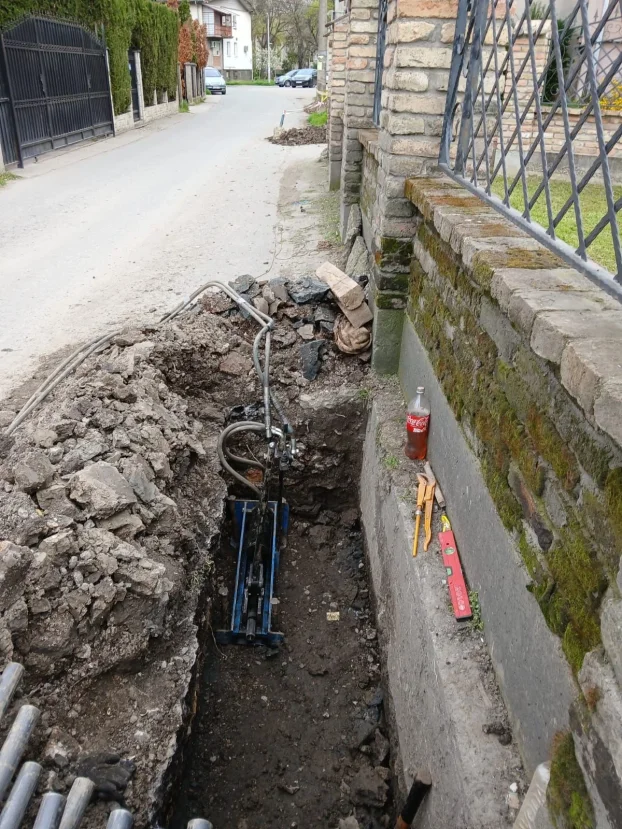 Rucno kopanje kanala, podbusivanja