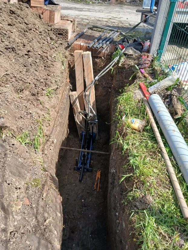 Rucno kopanje kanala, podbusivanja